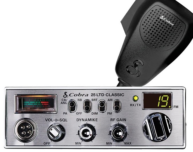 La Cobra 25 LTD Classic, clásica entre las clásicas, hoy es capaz de modular también en FM.